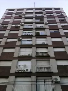DEPARTAMENTO 3 AMBIENTES C/ COCHERA