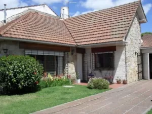 CHALET 3 AMBIENTES