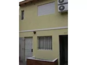 DUPLEX AL FRENTE