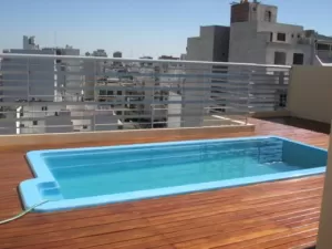 Excelente Monoambiente con patio, piscina