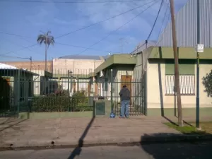 MUY BUEN PH EN BARRIO SEMICERRADO