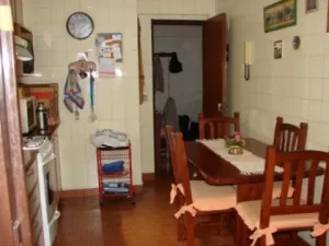 VENDO DEPTO. 3 AMB. C/COCHERA
