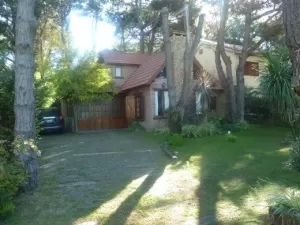 CASA EN COSTA DEL ESTE