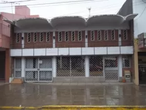 Local sobre calle principal en Ingeniero Maschwitz