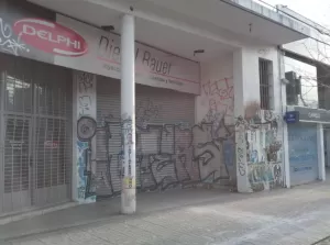 Castelar norte: Alquilo local 40 m2. sobre avenid
