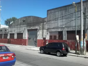 Galpón 1100 M2 en una sola planta, Villa Lynch
