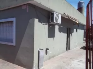 VENTA- ITUZAINGO- Buena casa americana de 3 dorm-  Fdo libre