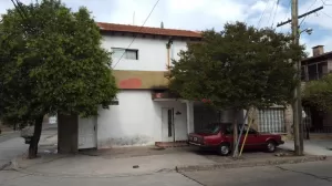 2 CASAS EN 2 PLANTAS- CASEROS *apto credito*