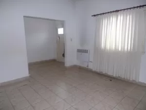 VENTA PH DE 3 AMB, ZONA LA PERLA.