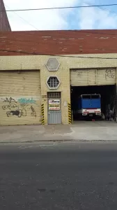 EXCELENTE GALPON SOBRE AV CROVARA