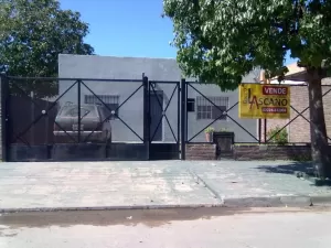 Calle Roldan 489, Glew, Alte Brown