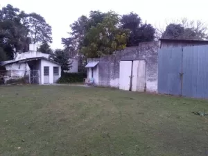 CAMPO MIXTO DE 16.6 HA CON MEJORAS A 1000 METROS DEL PUEBLO.
