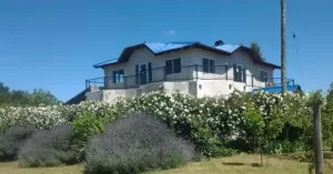 EXCLUSIVA PROPIEDAD EN VENTA -  NECOCHEA - CASA CON DEPART