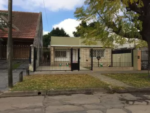 Vivienda en Justicia 69, Glew, Alte Brown