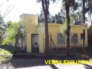 VENTA- PARQUE LELOIR CHALET DE 3 DORM PPAL EN SUITE  FDO LIB