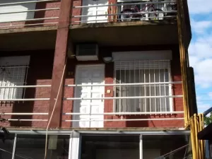 DEPARTAMENTO 3 AMB AL FRENTE VILLA BALLESTER!!!