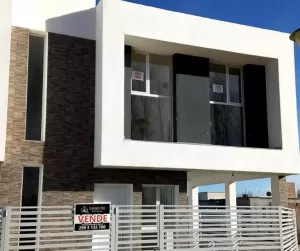 VENTA. HERMOSO DÚPLEX A ESTRENAR!!