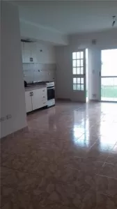 DEPARTAMENTO 2 Amb. c/ Fondo y COCHERA