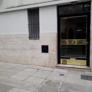 PH DE 3 AMB. Y MEDIO CON PATIO ( SUPER LUMINOSO Y A NUEVO)