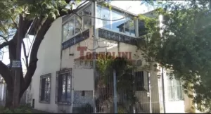 CASA EN CASTELAR SUR