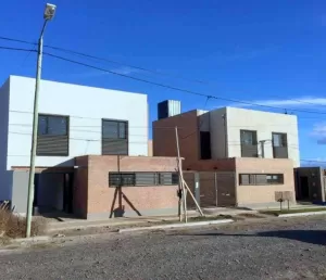 VENTA DE CASA 3 DORMITORIOS