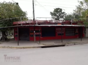 EXCELENTE ESQUINA IDEAL SUPERMERCADO O DEPOSITO
