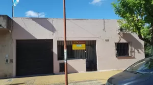 LOTE  300M2 C/CASA A RECICLAR VILLA BOSCH