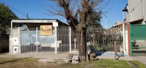 Vivienda sobre Sinclair 748, Glew, Alte. Brown