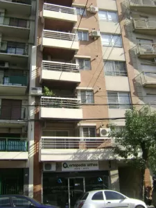 Barracas Plaza Colombia Venta 3 ambientes contrafrente con b