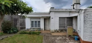 Vivienda sobre Mansilla 372, ciudad de Glew, Alte. Brown