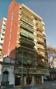 Venta 2 ambientes al frente con balcón