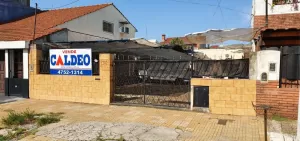 CASA 3 AMB CON JARDÍN AL FRENTE