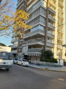 DEPARTAMENTO 2 AMB CON BALCON SANTOS LUGARES