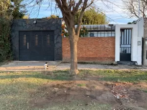 Casa a la venta o permuta por casa en pueblo cerca de Junín.