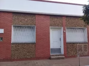 CASA DE 3 AMB   PH   FRENTE