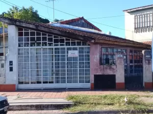 Se alquila local en Boulogne, cerca de la estacion