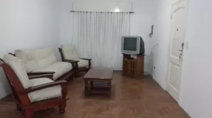 Casa en San Martin con Fondo y Cochera