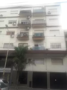 Departamento de tres ambientes en venta en Haedo Sur