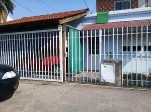 Venta de casa de tres ambientes en san justo