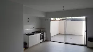 Vendo Excelente Monoambiente con Patio
