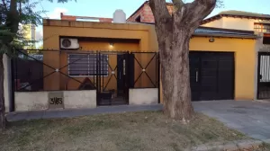 Casa sobre la calle Blomberg 3483, Longchamps