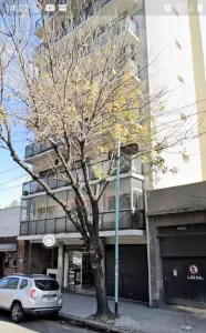 3 ambientes, frente, balcón, patio!! Barracas
