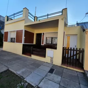 CASA 4 AMB CON PARQUE