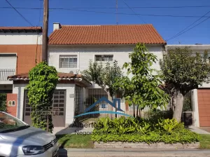 Casa en San Andres 5 ambientes