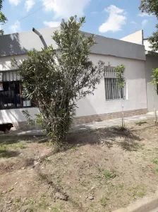 CASA DE 3  AMBIENTES ITUZAINGO SUR APTA CREDITOO