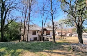 PARA INVERSORES- Ideal Emprendimiento 4286m2 sobre avenida