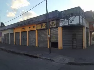 LOCAL 45M2 AVENIDA PERON PABLO PODESTA