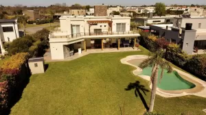 HSM, casa de 4 dorm con vistas