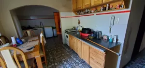 Casa con pileta sobre Andrade, Glew