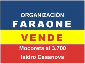 CASA CON DOS LOCALES EN VENTA - CALLE MOCORETA AL 3.700 I.C
